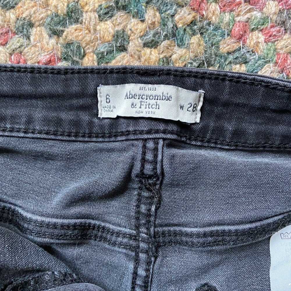 Jeans - Picture 4 of 4
